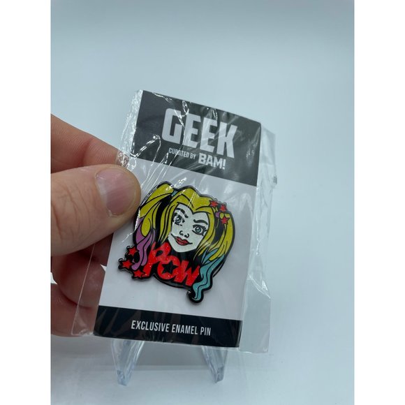 Bam Geek Box Exclusive Harley Quinn Enamel Pin Glitter Variant /250 - Picture 3 of 3